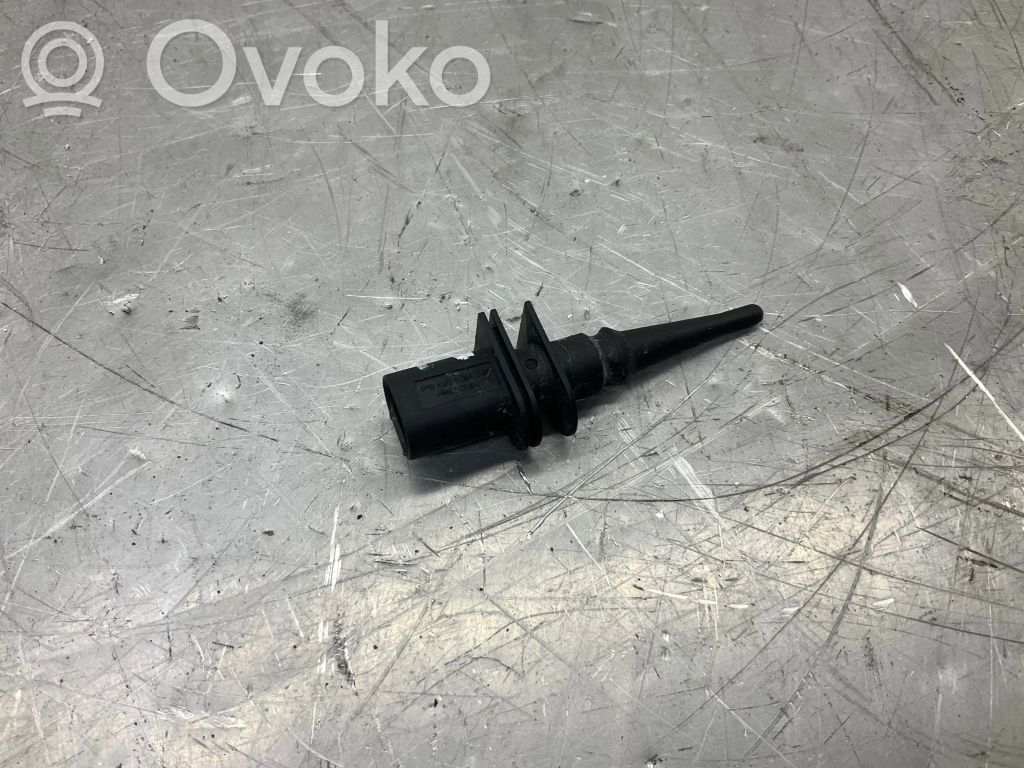 Outside/external air temperature sensor   6936953,0141199,0149842,65806905050,65810141199,65810149842,65816905050,65816905133,65816936953,65818360625,6905050,6905133,8360625