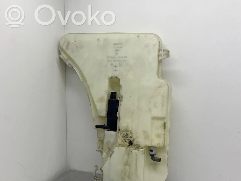 BMW 5 F10 F11 Zbiornik płynu do spryskiwaczy szyby przedniej / czołowej 