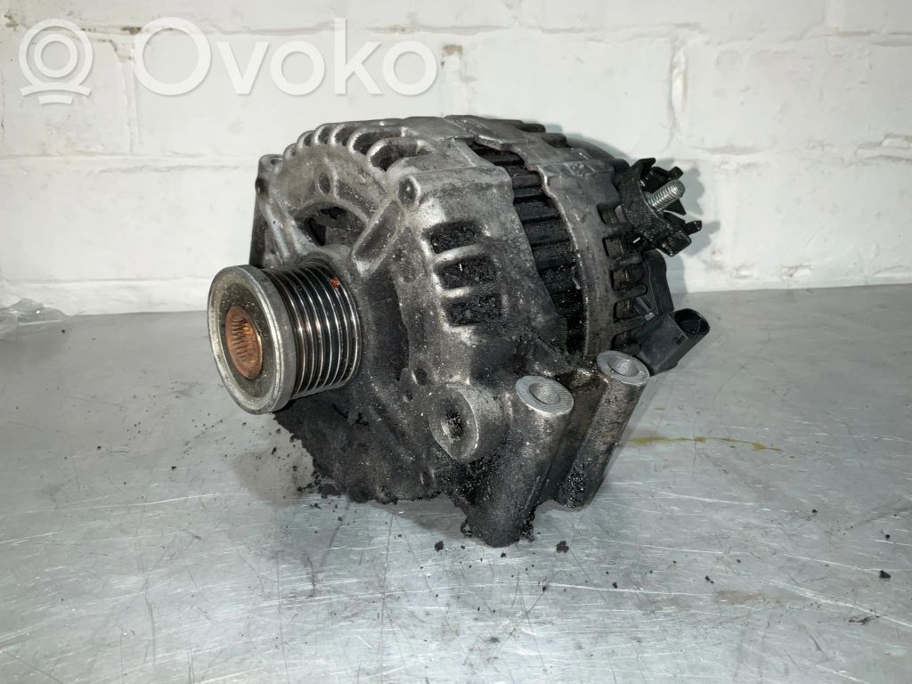 BMW 5 E60 E61 Ģenerators 