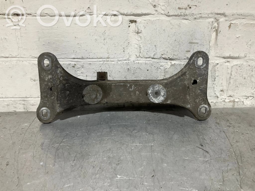 BMW 3 E90 E91 Gearbox mounting bracket 
