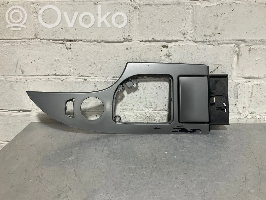 BMW 5 E60 E61 Ātrumu pārslēgšanas sviras dekoratīvā apdare (plastmasas) 
