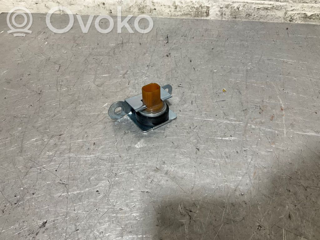 BMW 5 E60 E61 Acceleration sensor 