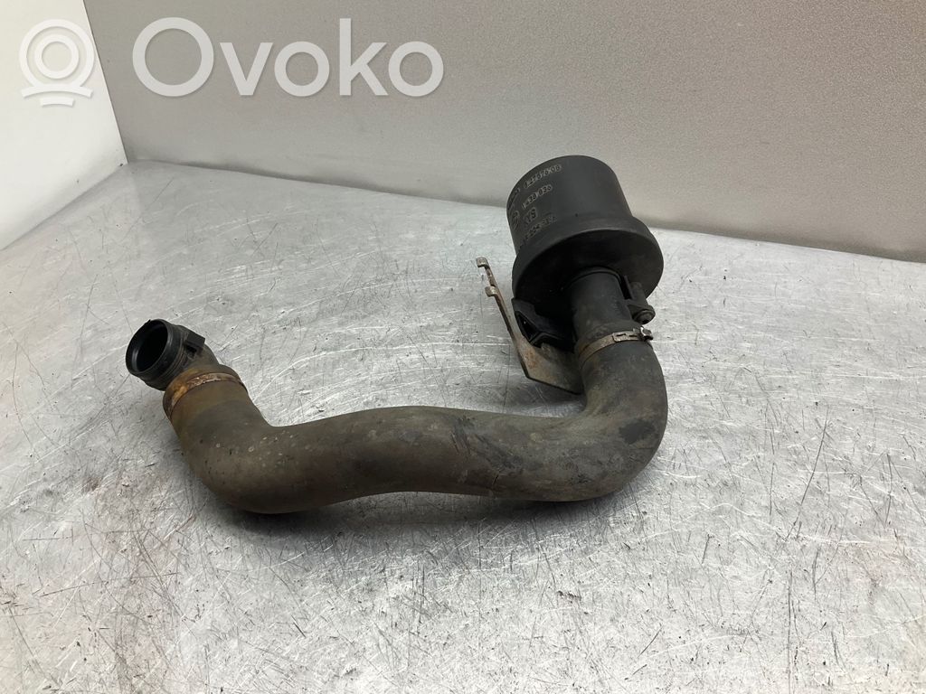 BMW 5 E60 E61 Antrinis oro siurblys 