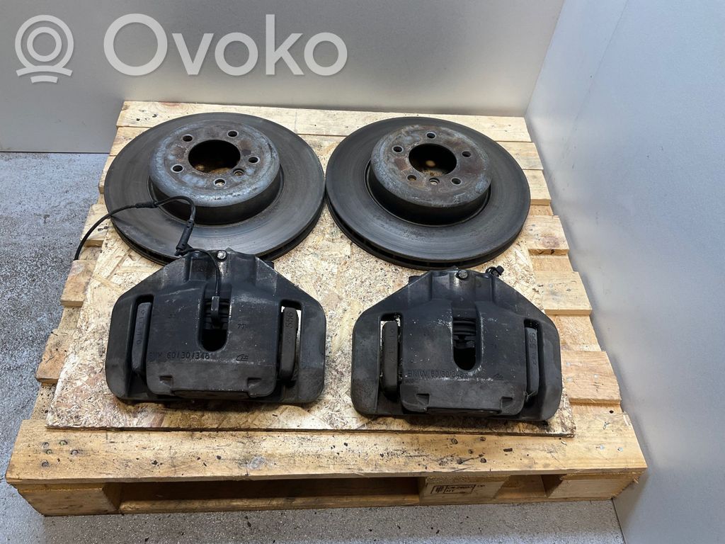BMW 5 E60 E61 Stabdžių diskų ir suportų rinkinys 