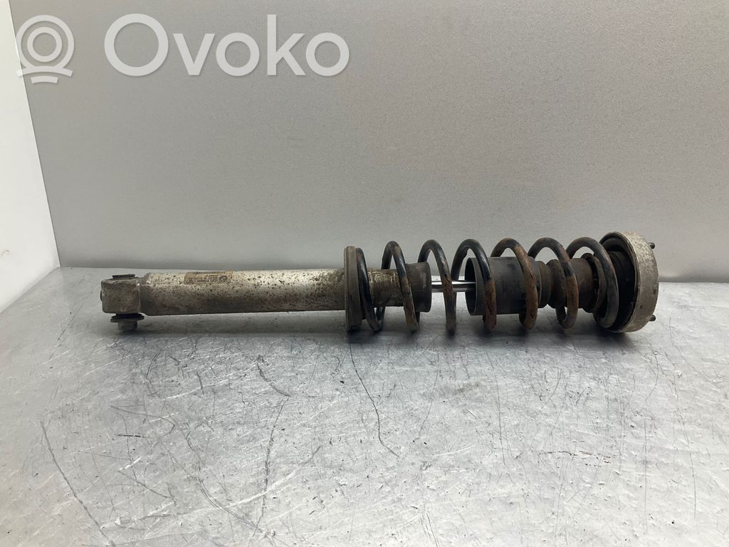 BMW 5 E60 E61 Takaiskunvaimennin kierrejousella 