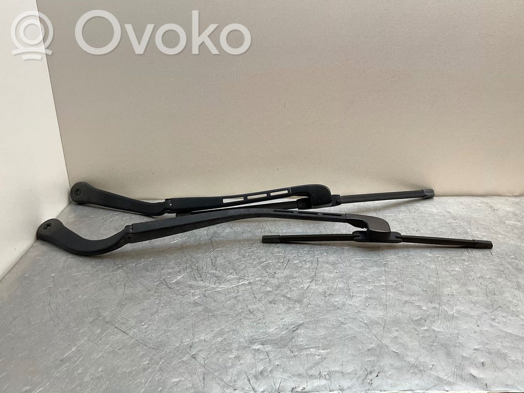 BMW 3 E92 E93 Headlight wiper blade set 