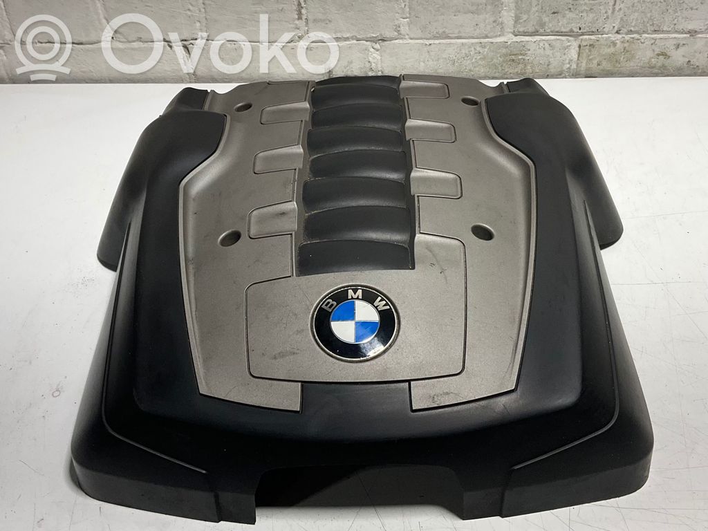 BMW 5 E60 E61 Variklio dangtis (apdaila) 