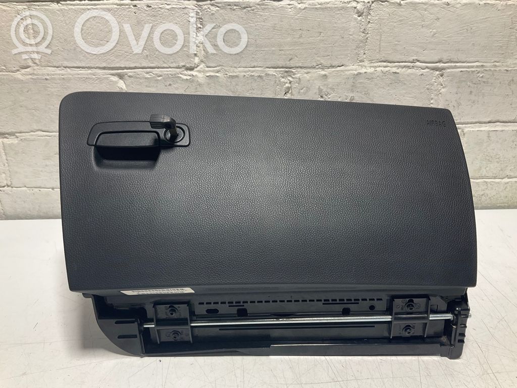 BMW 3 E92 E93 Glove box 