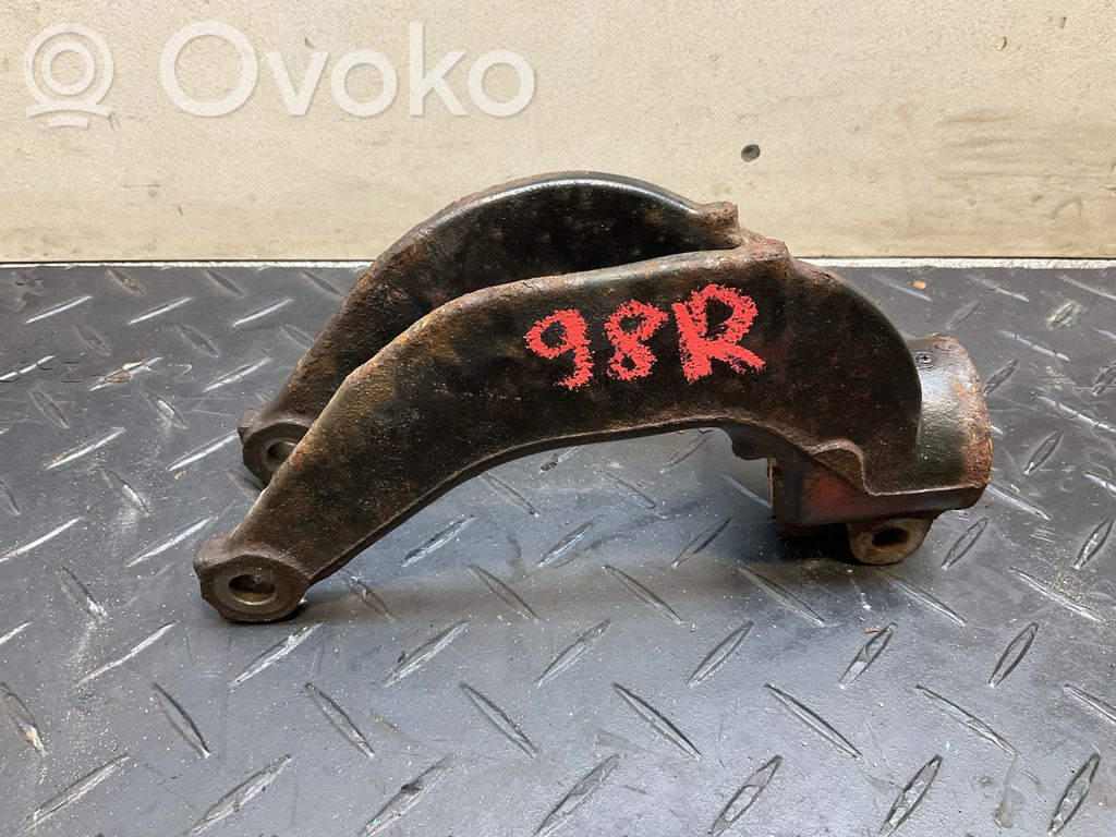 BMW X5 E70 Lower shock absorber bracket 
