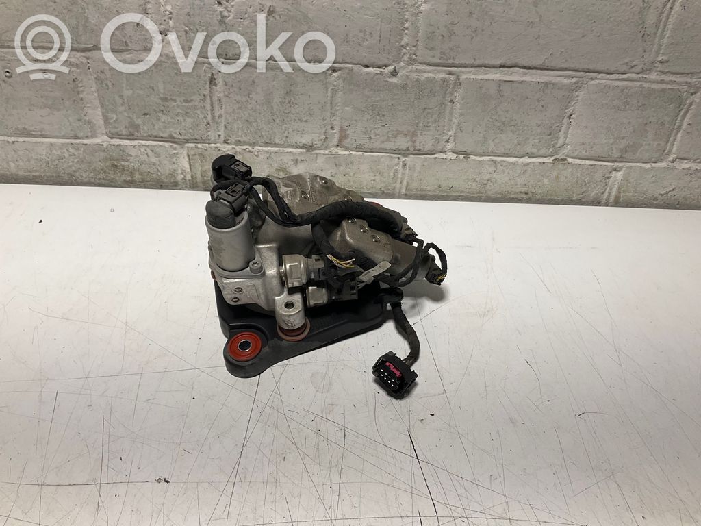 BMW 7 F01 F02 F03 F04 Active stabilizer control unit 