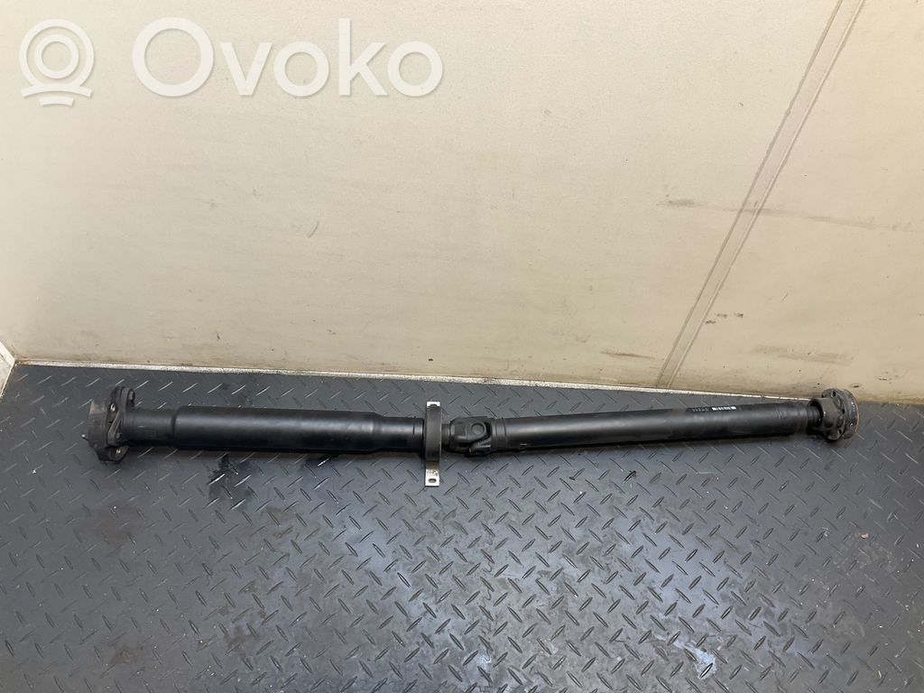 BMW 5 E60 E61 Kardanas komplekte 