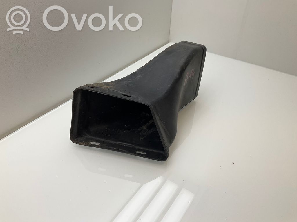 BMW 5 E60 E61 Brake cooling air channel/duct 