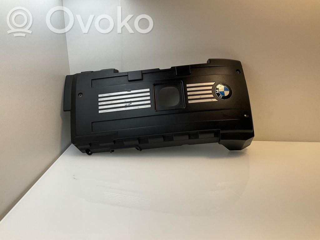 BMW 5 E60 E61 Variklio dangtis (apdaila) 