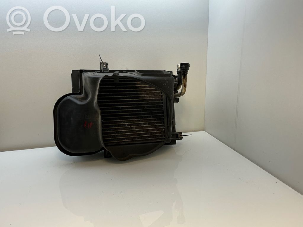 BMW X5 E70 Engine oil radiator 