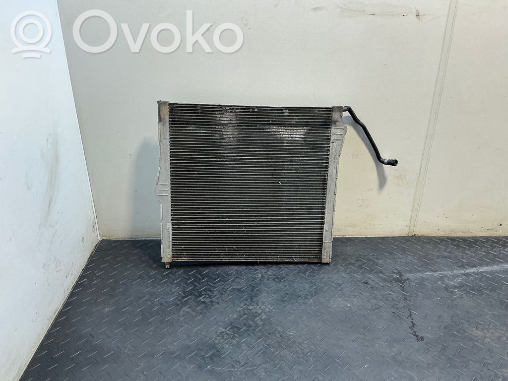 BMW X5 E70 Coolant radiator 