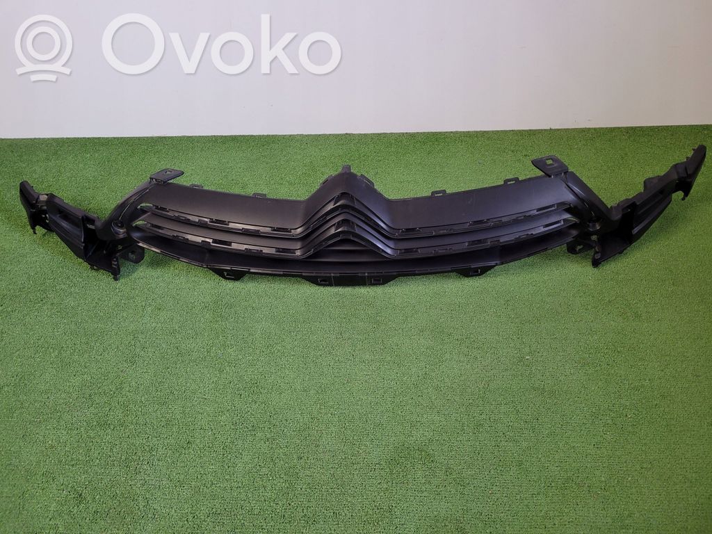 Etusäleikkö   9687946280