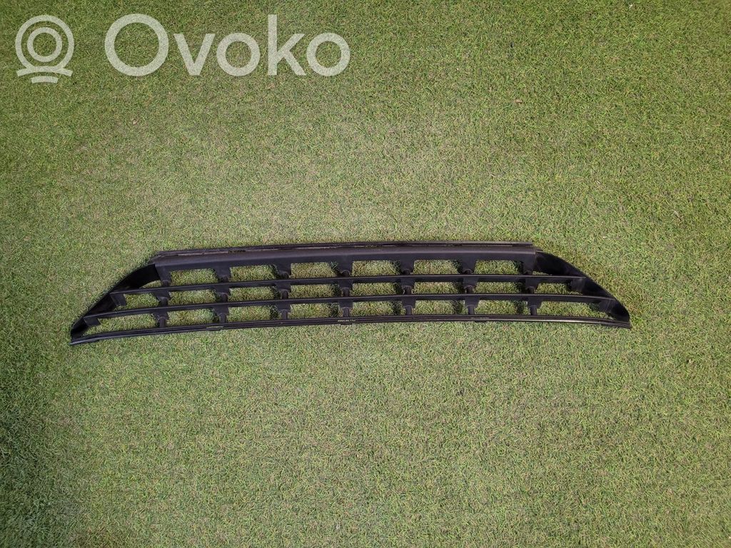 Volvo XC60 Front bumper lower grill 