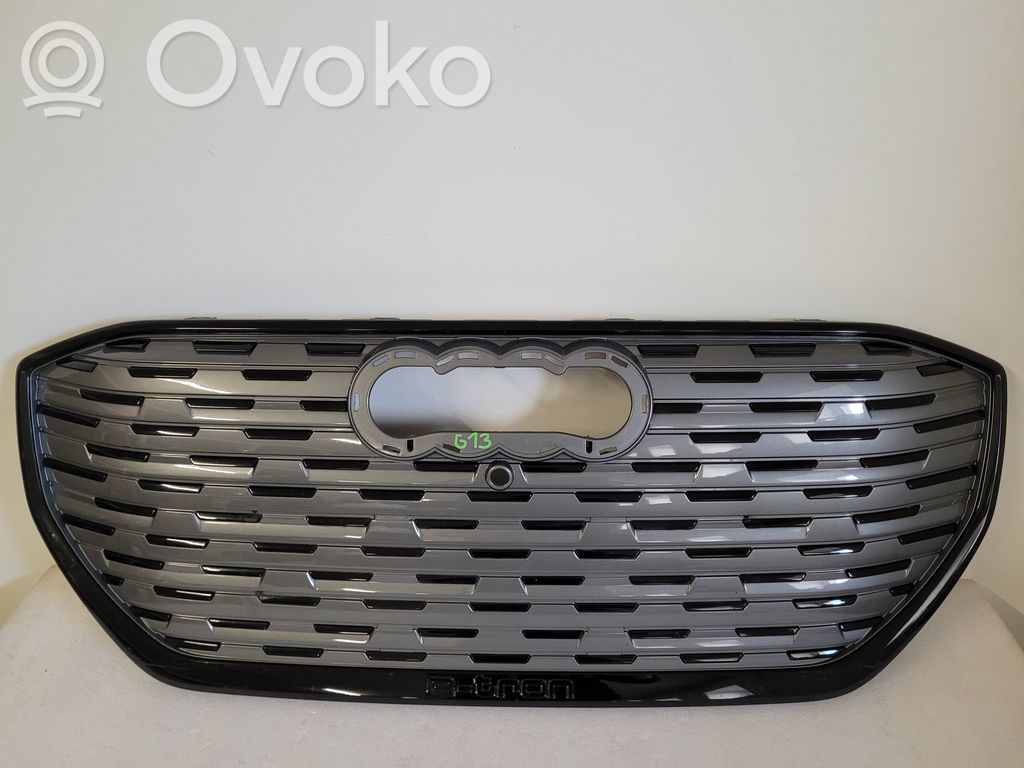 Audi Q4 e-tron Front grill 