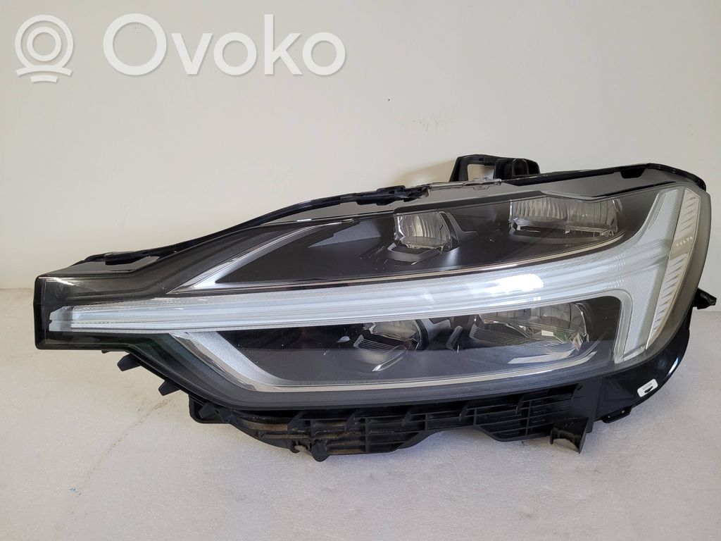 Volvo XC60 Phare frontale 