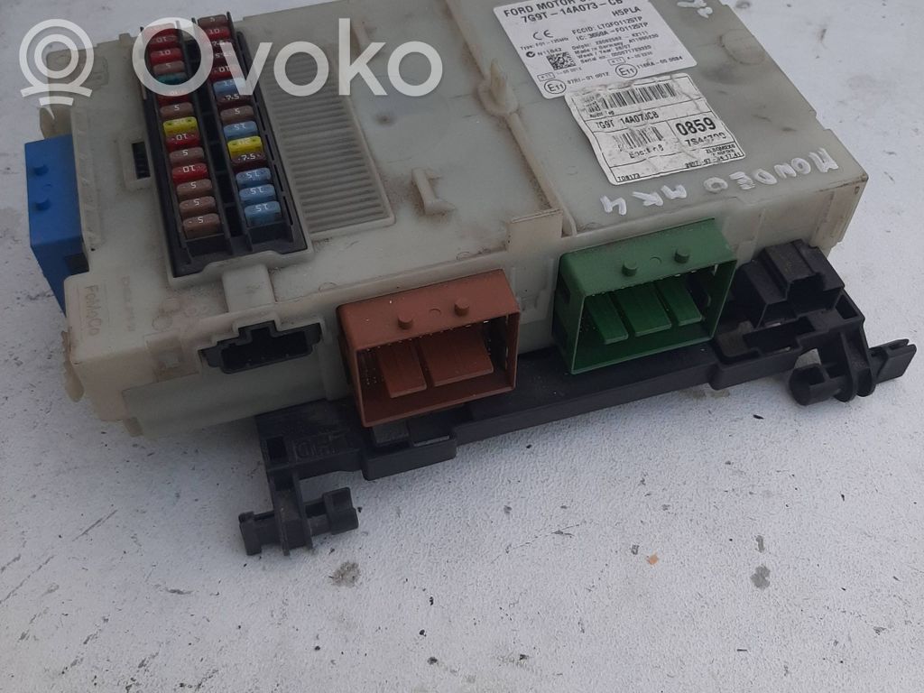 Ford Mondeo MK IV Fuse module 