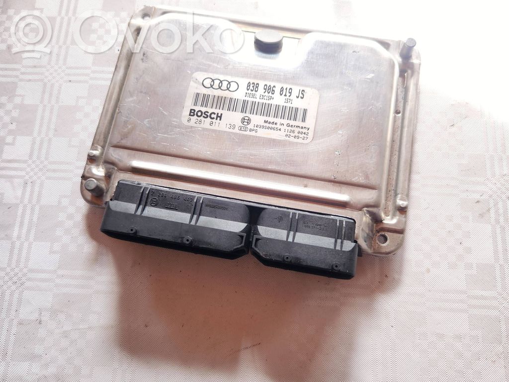Audi A4 S4 B5 8D Engine control unit/module 
