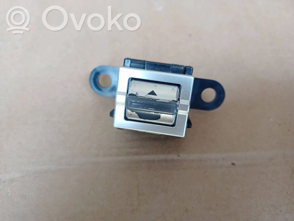 Mazda 2 Suspension ride height/mode switch 