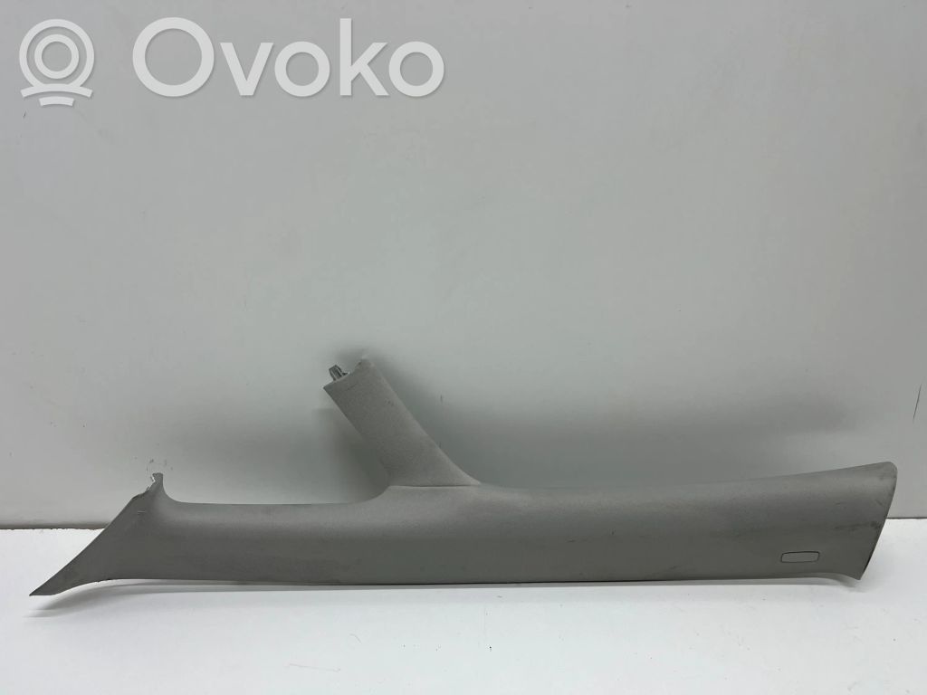 Osłona słupka szyby przedniej / A   7N0867233A,M6694