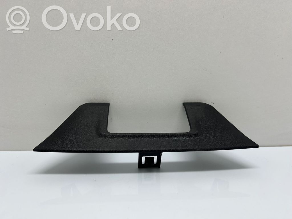 Volvo V40 Tailgate/boot lid lock trim 