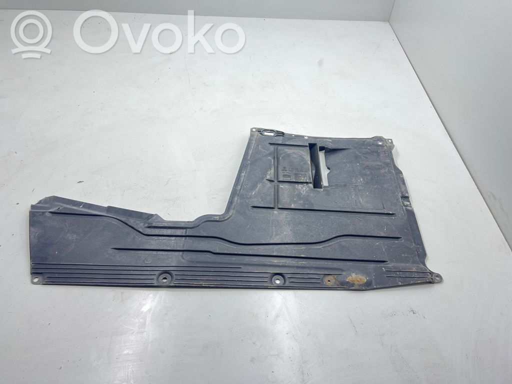 BMW 2 F22 F23 Vidusdaļas apakšas aizsargs 