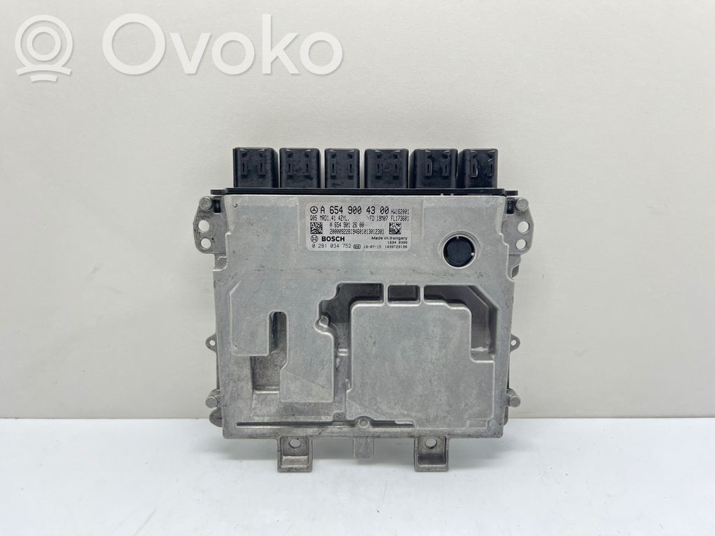 Mercedes-Benz C W205 Engine control unit/module 