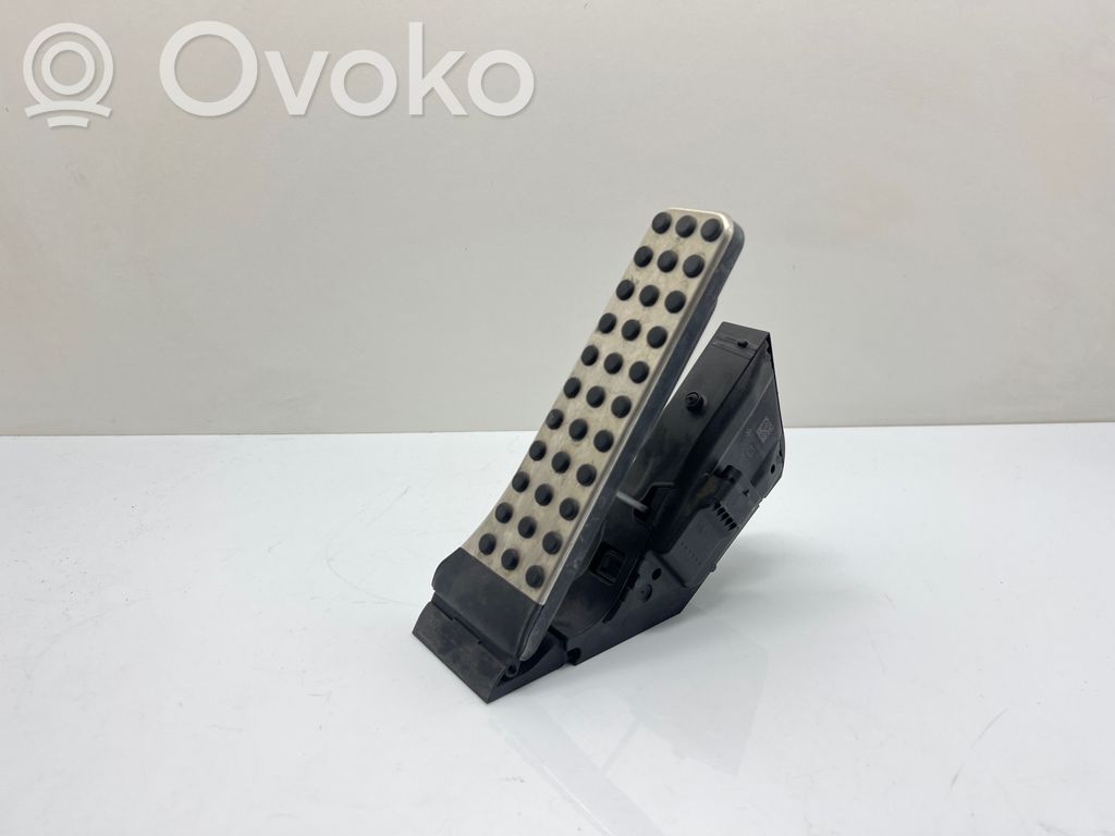 Mercedes-Benz C W205 Accelerator throttle pedal 