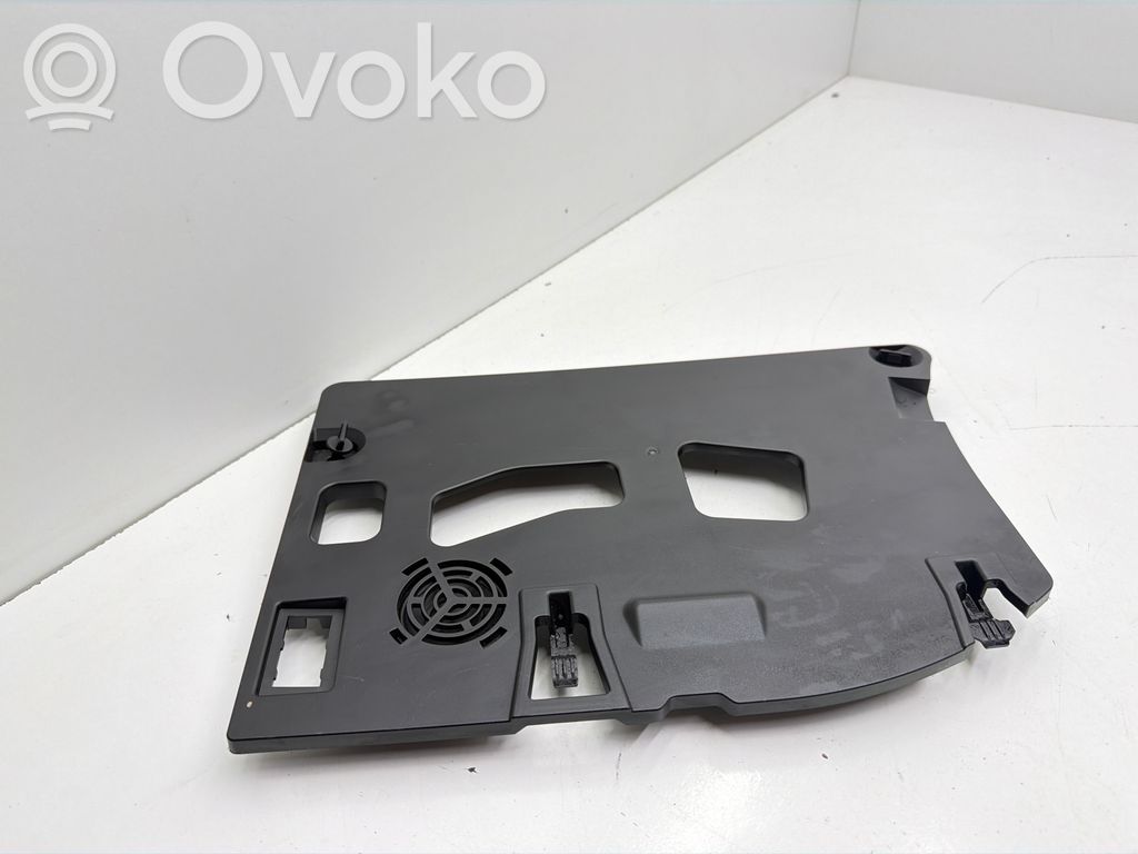 BMW 1 F40 Revestimiento de los botones de la parte inferior del panel 