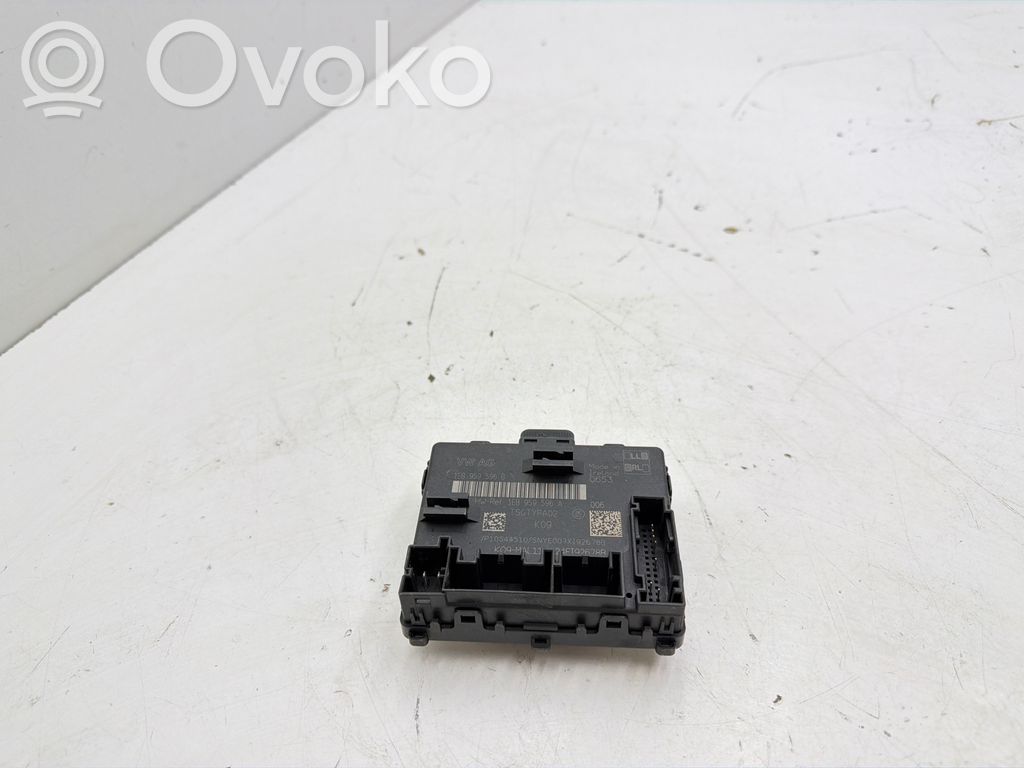 Skoda Enyaq iV Door control unit/module 