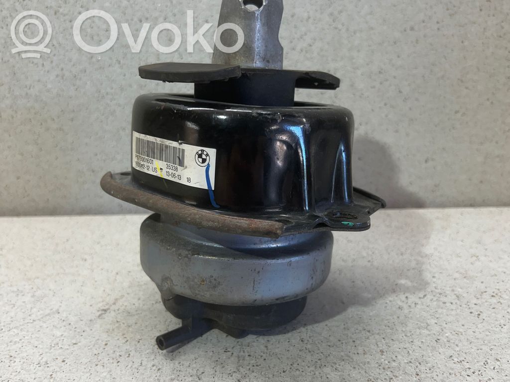BMW X5 E70 Engine mount bracket 