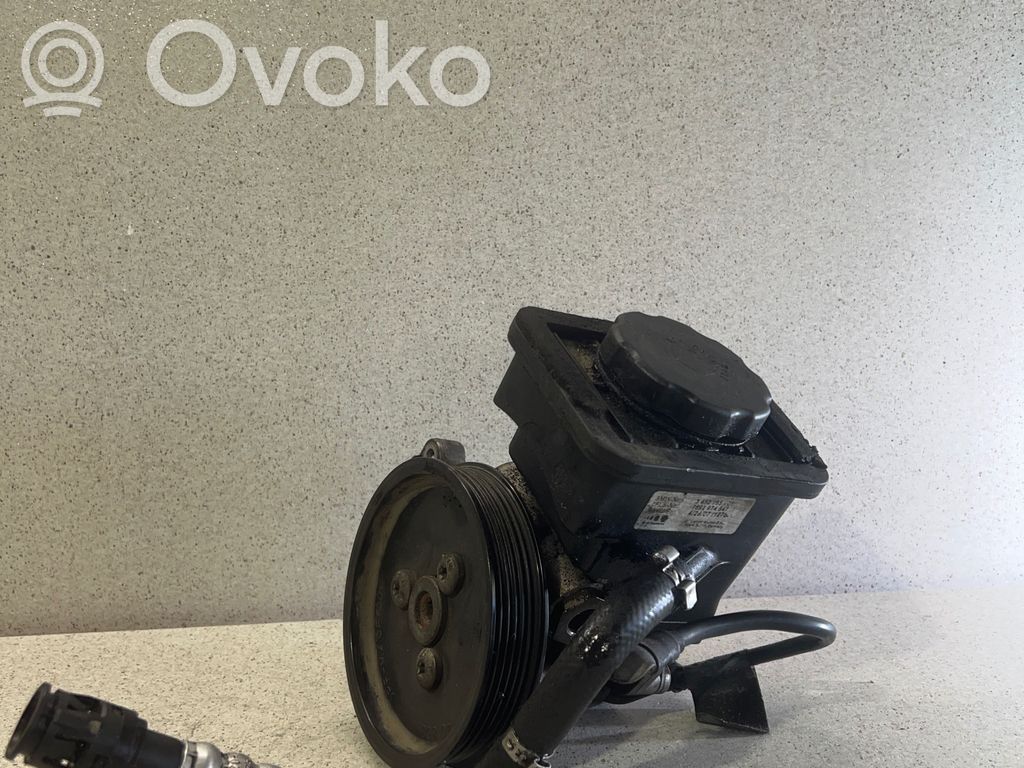 BMW X3 E83 Power steering pump 