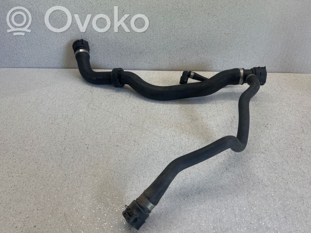 Engine coolant pipe/hose   3415448