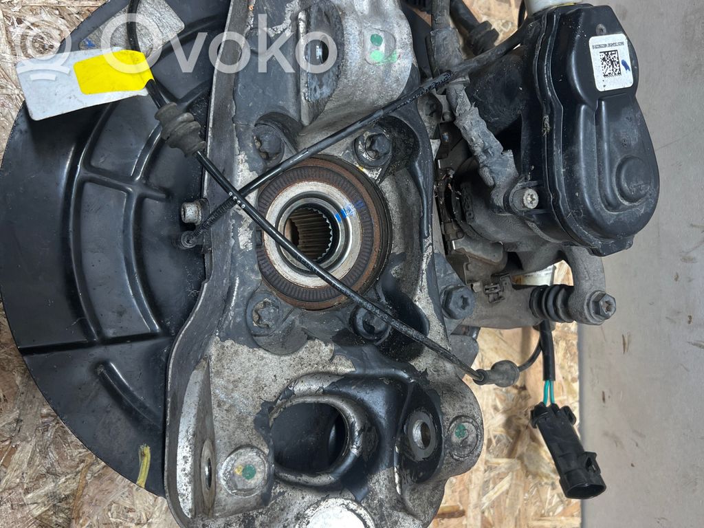 Cubo de rueda trasera   68291105AC