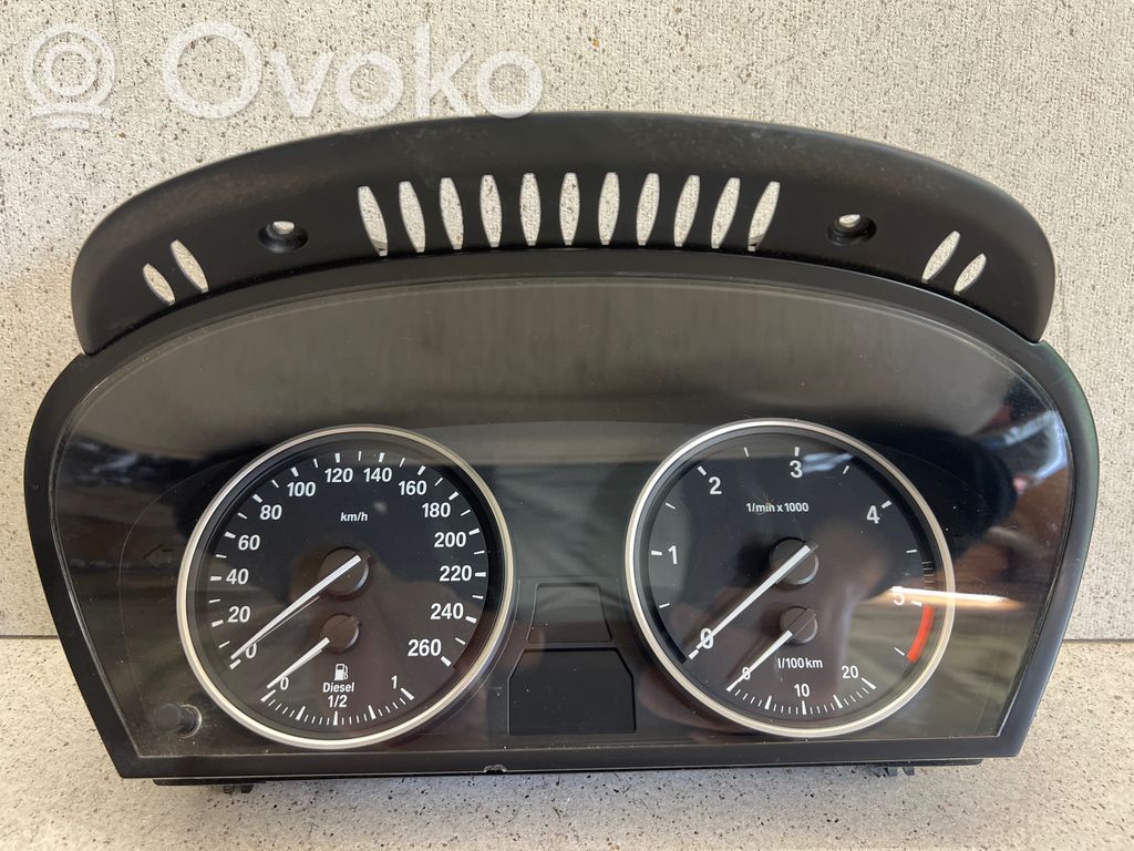 BMW 5 E60 E61 Spidometrs (instrumentu panelī) 