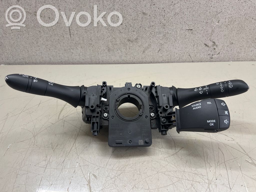 Renault Kadjar Interruptor/palanca de limpiador de luz de giro 