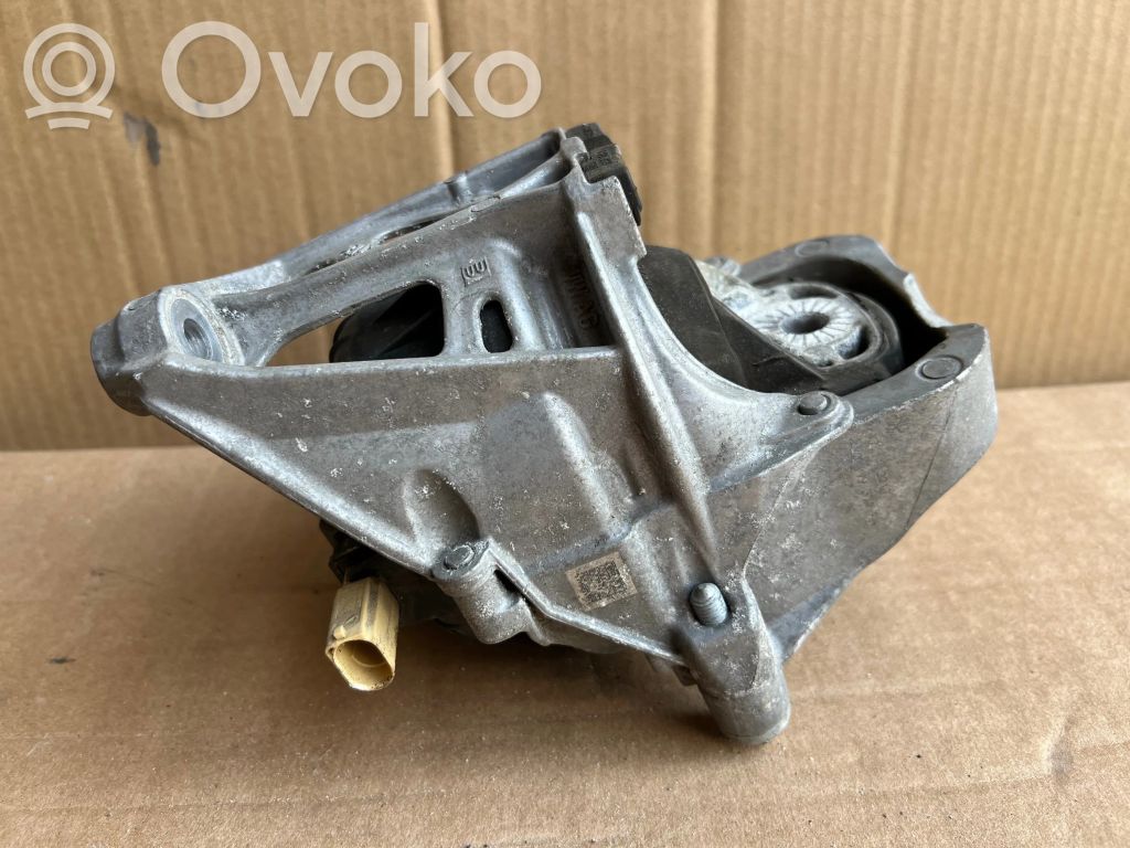 Engine mount bracket   4M0199371FH