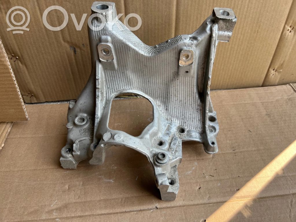 Engine mounting bracket   8W0399295E