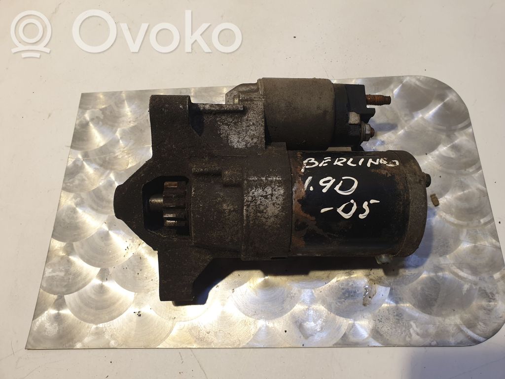 Motor de arranque   M000T20871,36262780