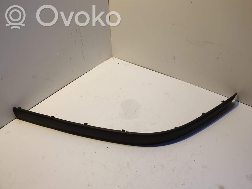 Front bumper splitter molding   51118159351