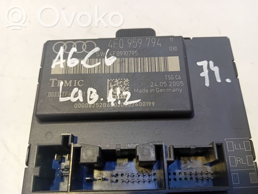 Unité de commande module de porte   4F0959794