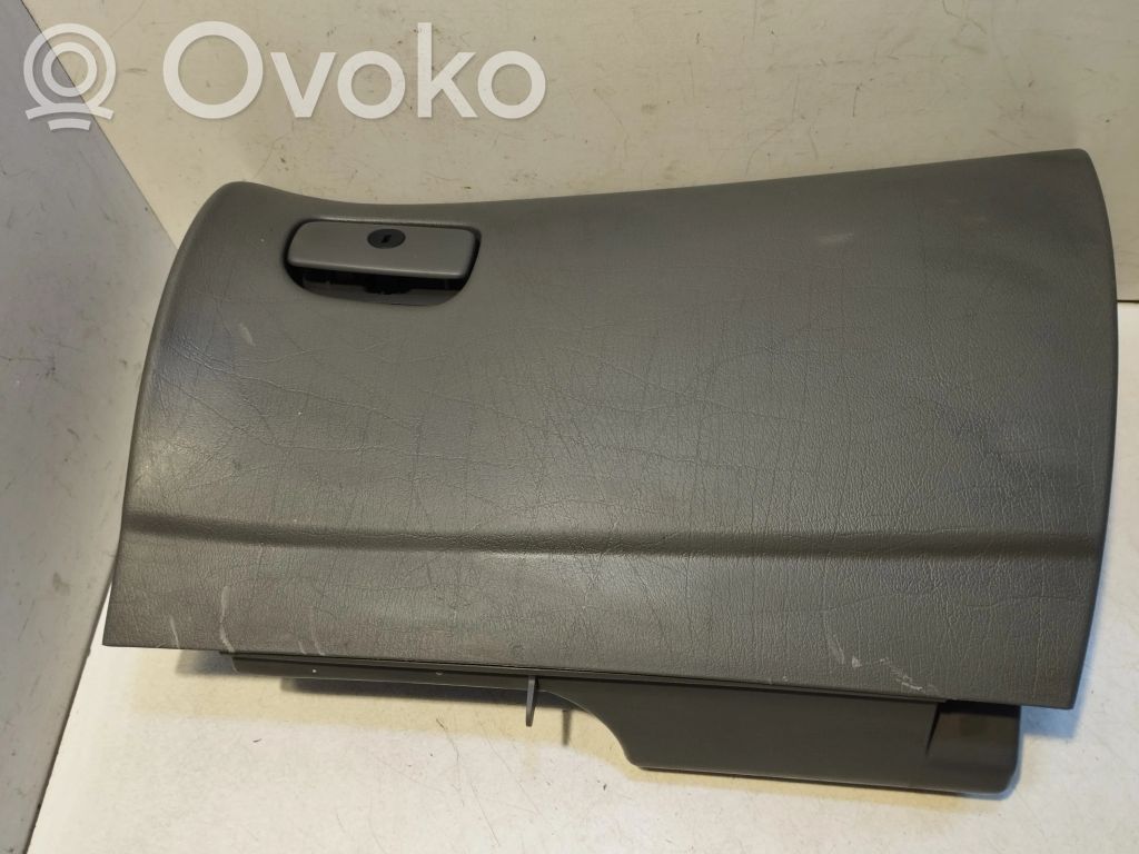 Guantera   7M1858912G
