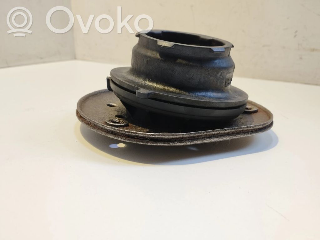 Volvo XC60 Atbalsta gultnis 
