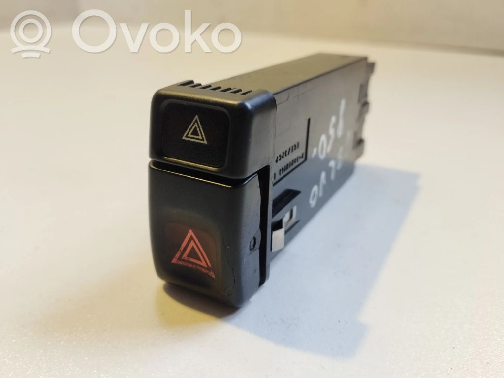 Volvo 850 Botón interruptor de luz de peligro 