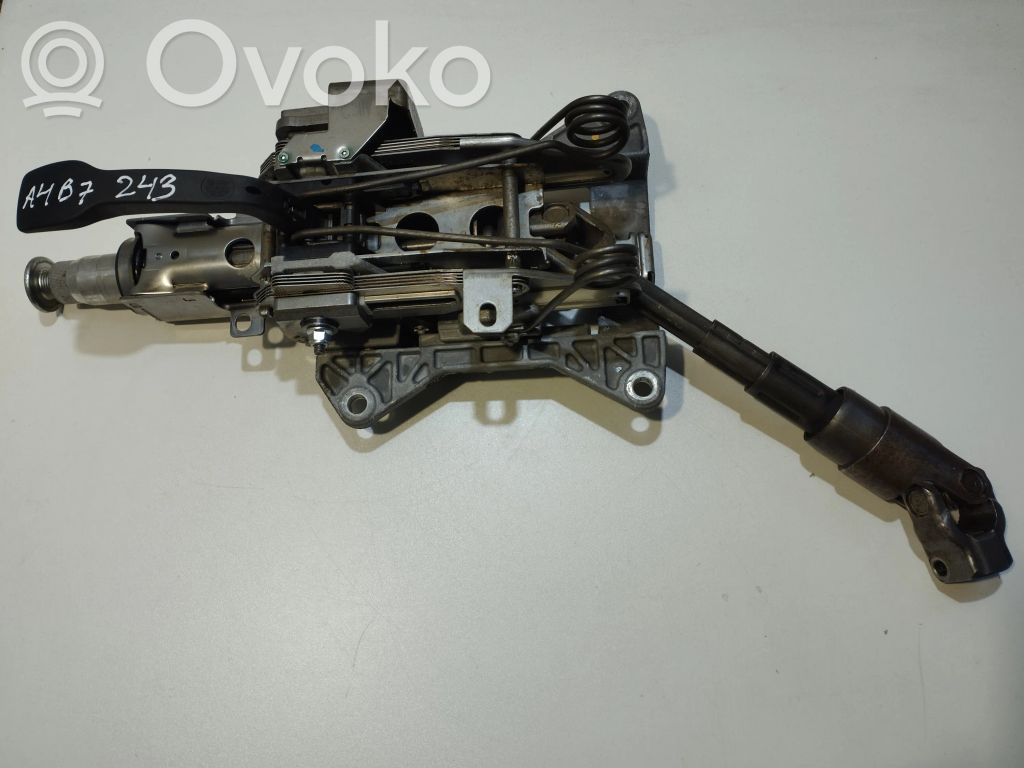Audi A4 S4 B7 8E 8H Ohjauspyörän akseli 