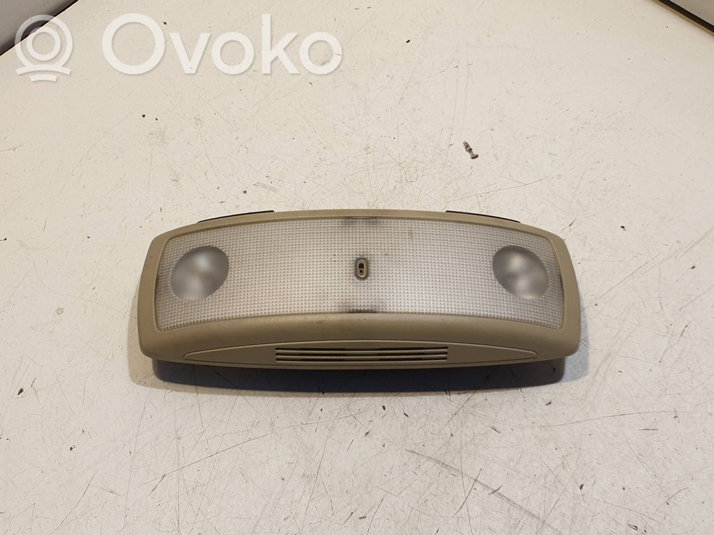 Volvo V70 Lampă scaun spate 