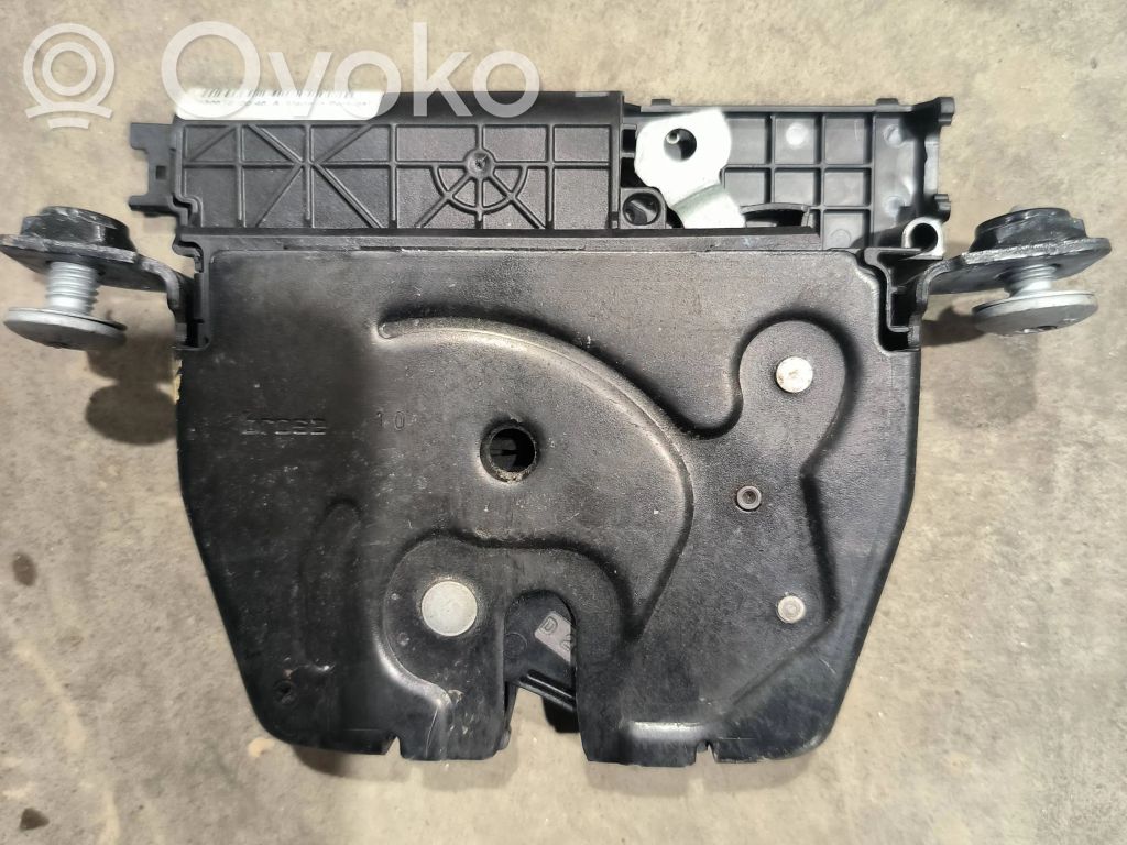 BMW 5 F10 F11 Zamek klapy tylnej / bagażnika 